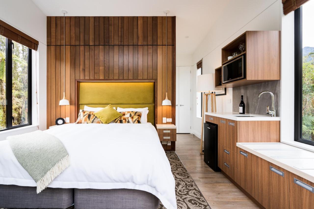 Resort Rainforest Retreat